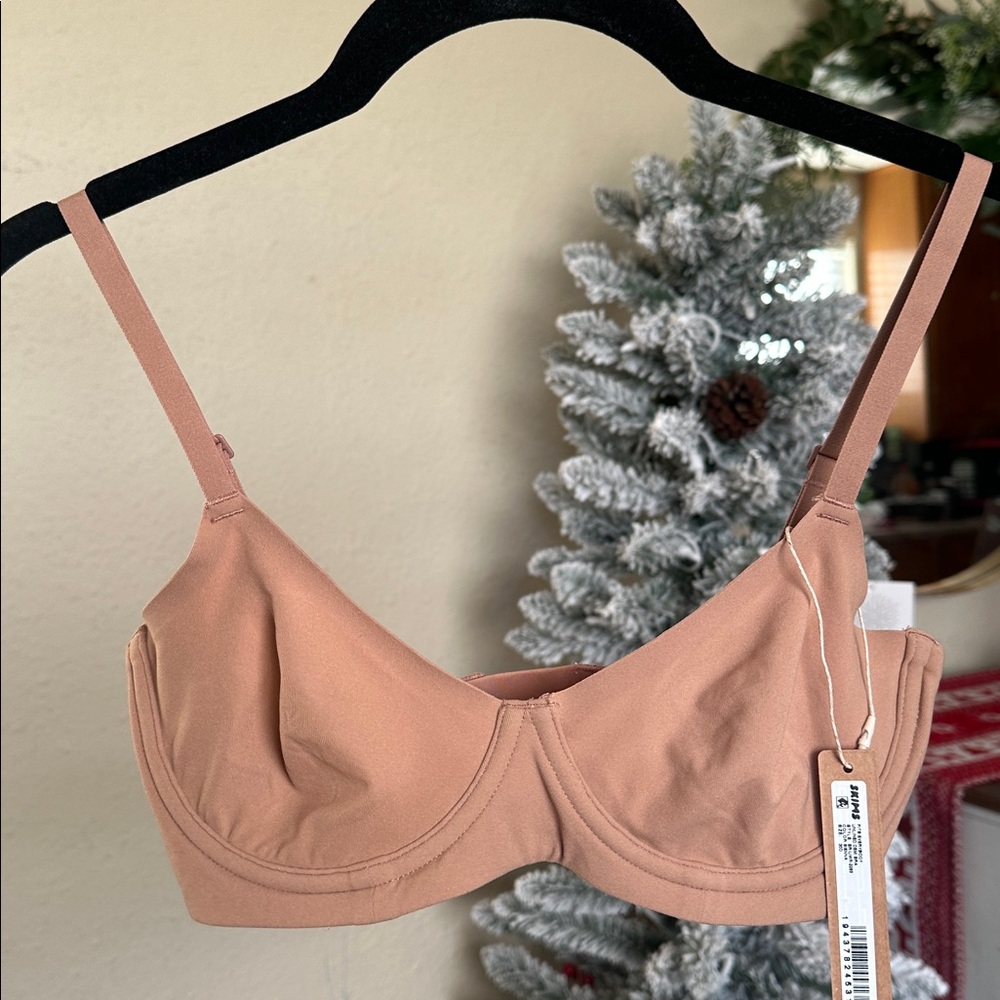 NWT Skims Fits Everybody Unlined Demi Bra- SIENNA Size 30D‎